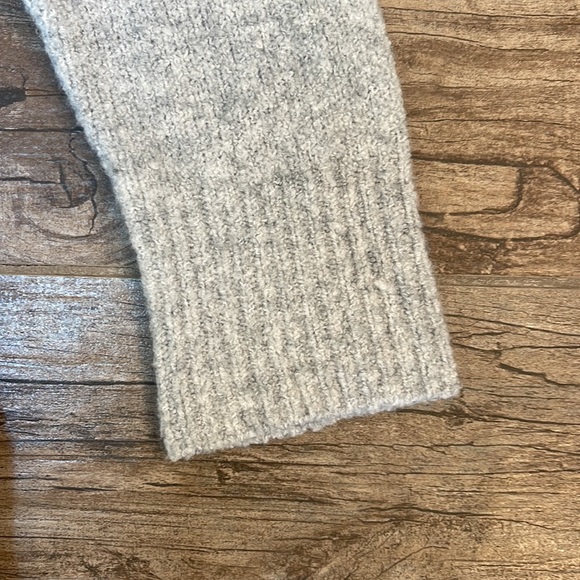 JOIE 💥SALE💥Soft Joie Funnel Neck Sweater LIKE NEW - Picture 6 of 10